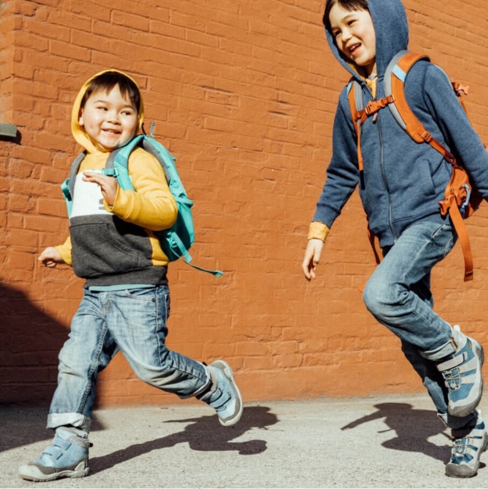 ブラック ミコノス ブルー キーン リトル キッズ ノッチ ダブル ストラップ チャッカ